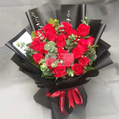 过生日送玫瑰花代表什么意思_生日可以送玫瑰花吗_送生日玫瑰花可以吗